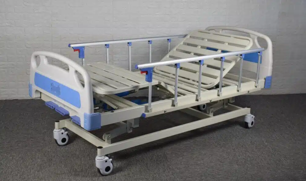 3 Functions Manual Bed - Image 2