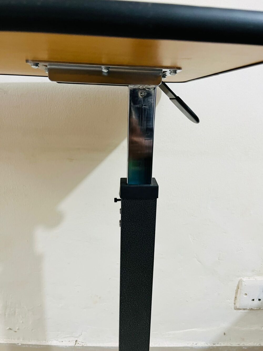 Over Bed Food Trolly - Image 4